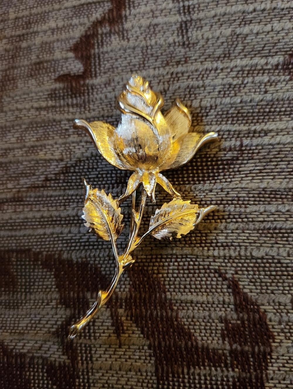 Sarah Coventry Gold-Tone Rose Flower Brooch